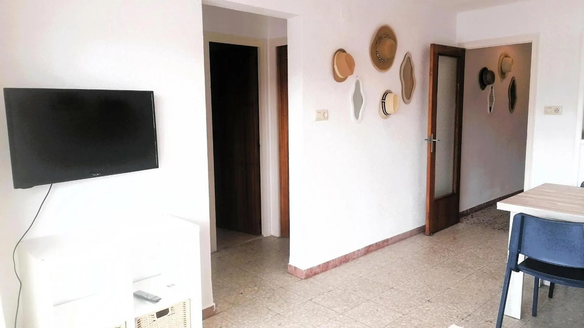 Apartamento En Segunda Linea De Playa Con Terraza, Wifi Y Parking En Santa Margarita - Es-258-120 Roses Lejlighed