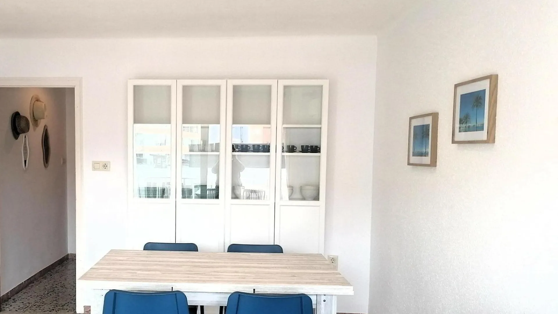 Apartamento En Segunda Linea De Playa Con Terraza, Wifi Y Parking En Santa Margarita - Es-258-120 Roses 0*,  Spanien