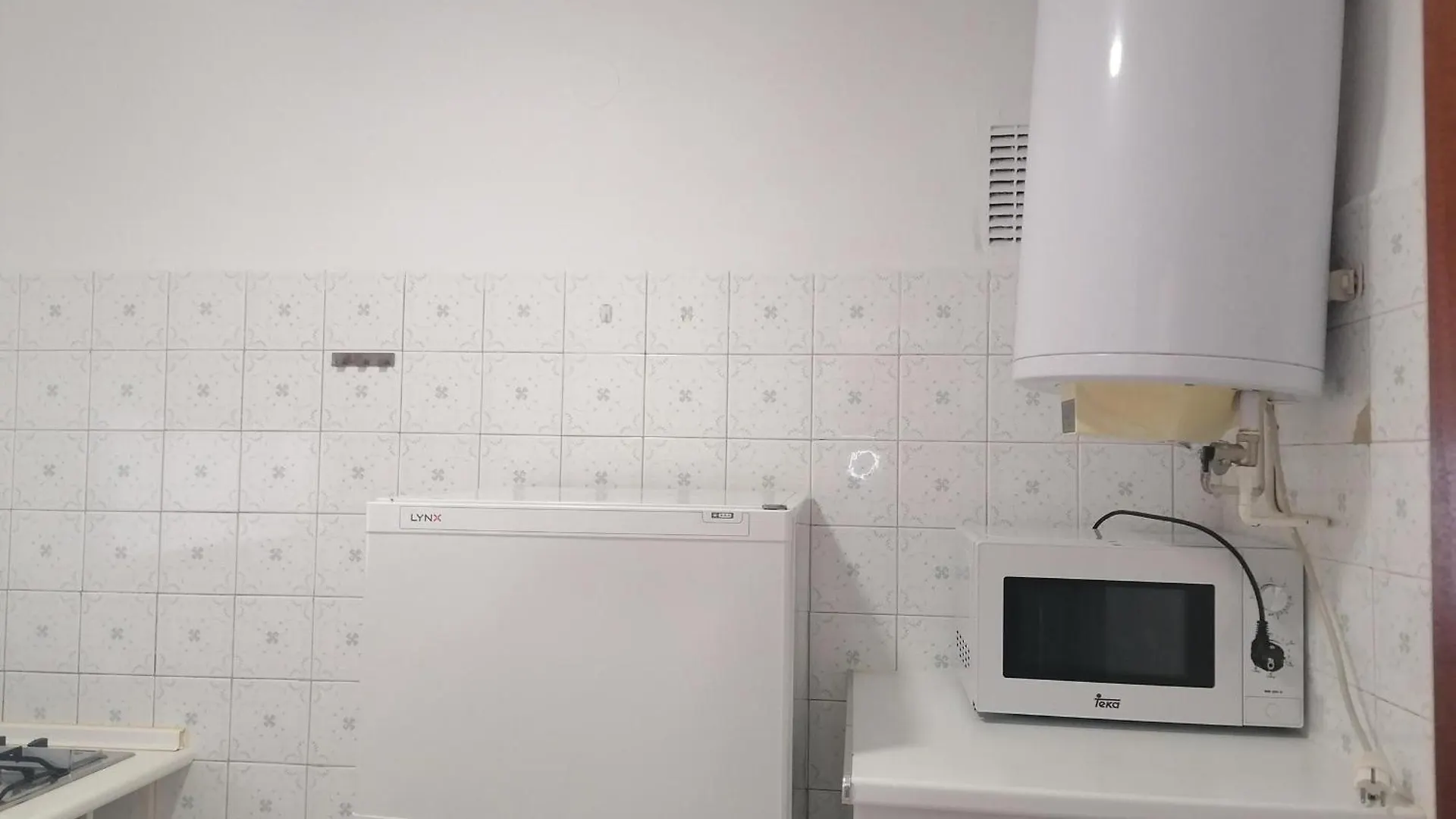 Apartamento En Segunda Linea De Playa Con Terraza, Wifi Y Parking En Santa Margarita - Es-258-120 Roses 0*,  Spanien